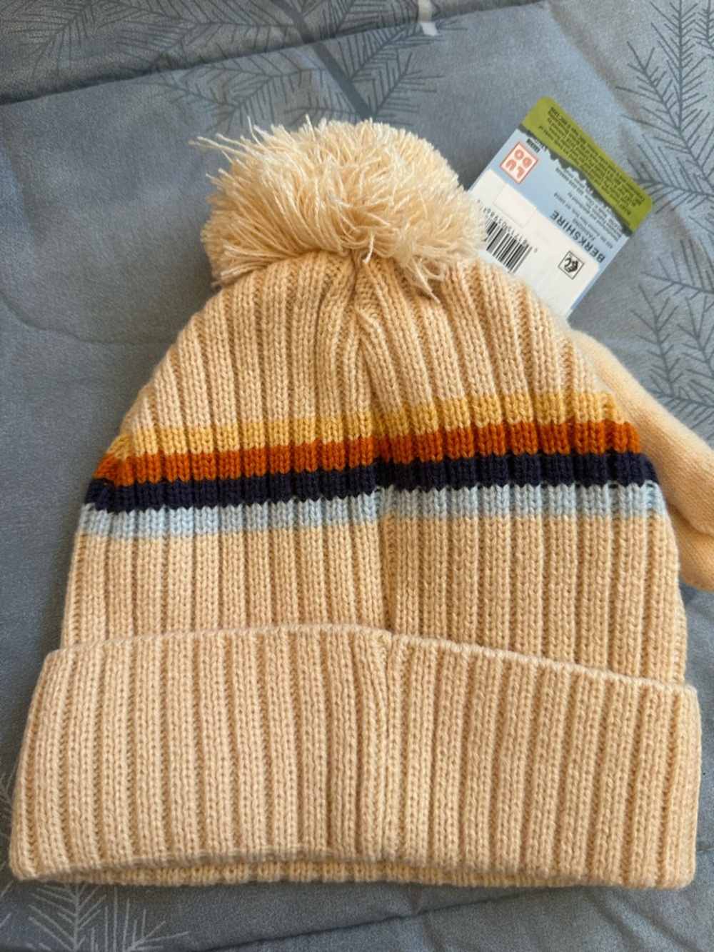 NWTS Bluey Toddlers Pom Beanie & Mittens Set - Light Beige w/Stripes Sz 2T-5T - Picture 4 of 6